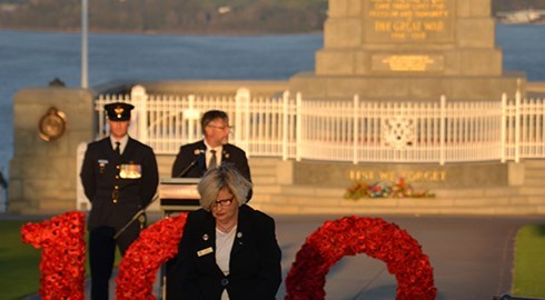Kings Park wreath laying honours nurses | A look back at Anzac Day 2015